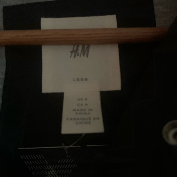 Water repellant windbreaker - Picture 9 of 9